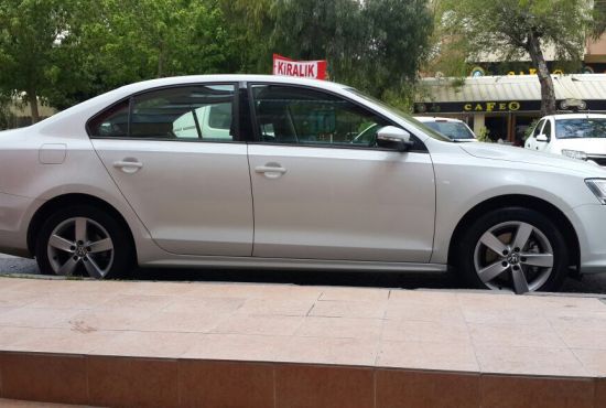 2017 MODEL WOLKSWAGEN JETTA